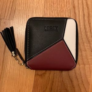 Bi-fold wallet
